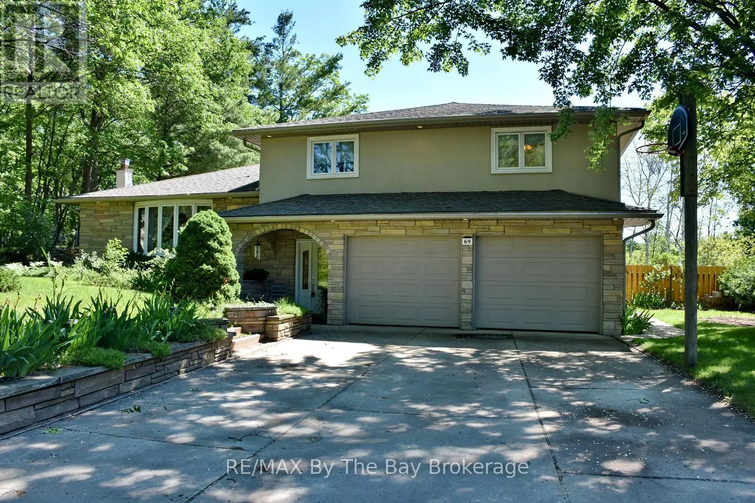 69 Frederick Drive, Wasaga Beach